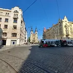 Practical Near The Main Station H3 *