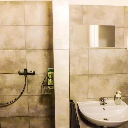 Practical Room Near The Main Station H3 民宿