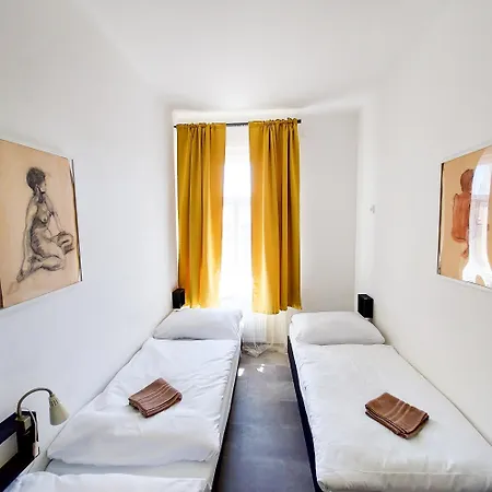 Practical Room Near The Main Station H3 布拉格